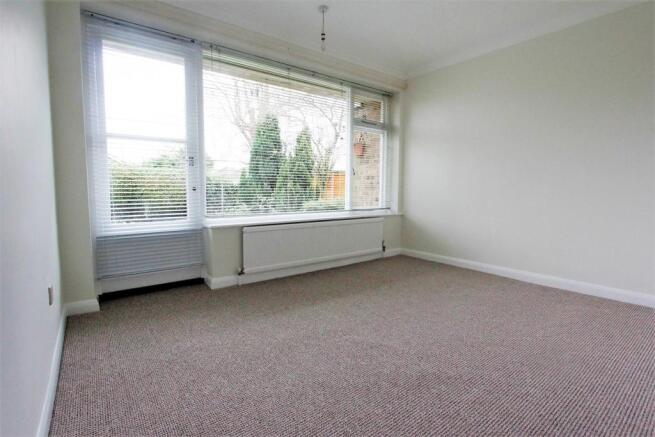 Bedroom 1.JPG