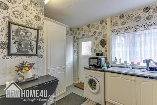 KITCHEN: