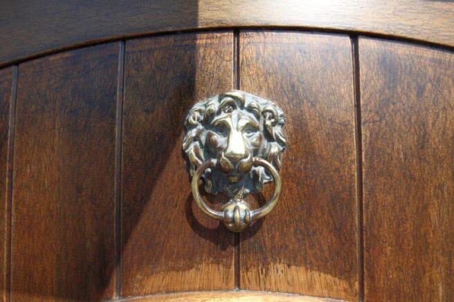 Door Feature