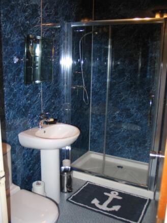 Shower room 2
