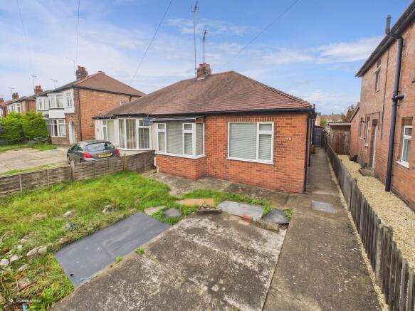 2 bed Semi-Detached Bungalow for sale in driffield