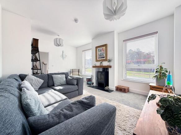 Juno Gardens, Highworth, SN6 photo 2