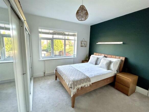 master bedroom pic 1.JPG