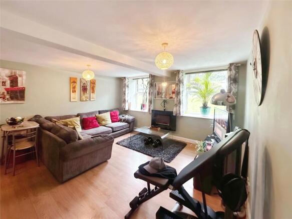 1 bed Apartment for sale Image 5