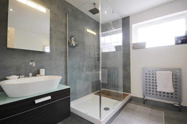 Master Ensuite