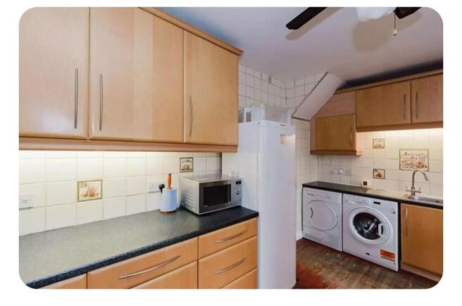 2 bed Terraced for sale Image 7