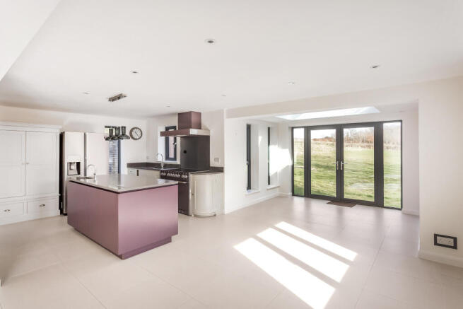 Kitchen/Breakfast Ro