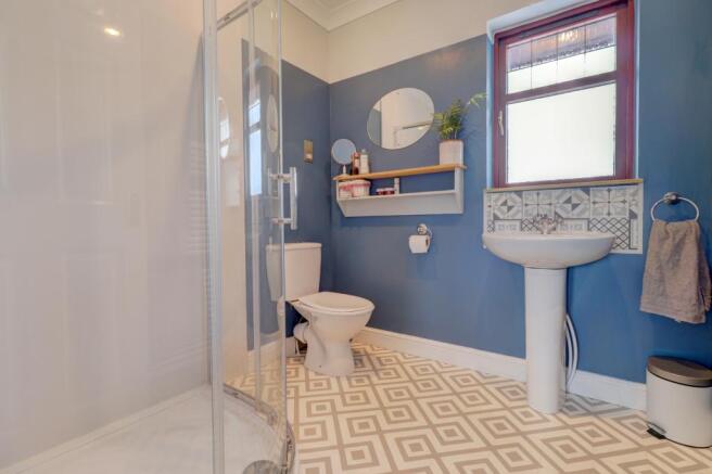 Ensuite