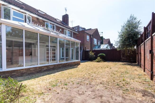 rear garden (1 of 1).jpg