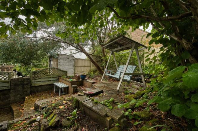Rear Garden - seating.jpg