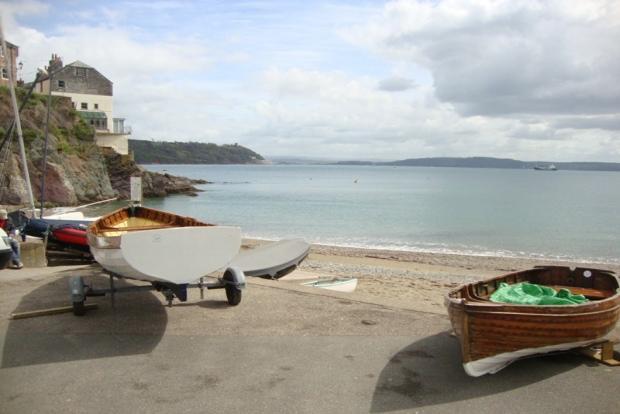 cawsand beach area