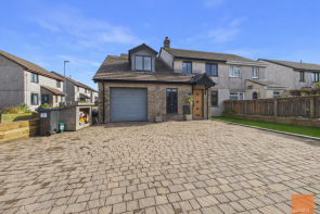 22, Henley Crescent, Truro TR4 8DN