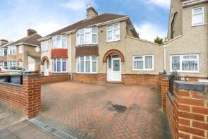 28, Brackley Road, Bedford MK42 9SD