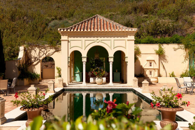 Pool area