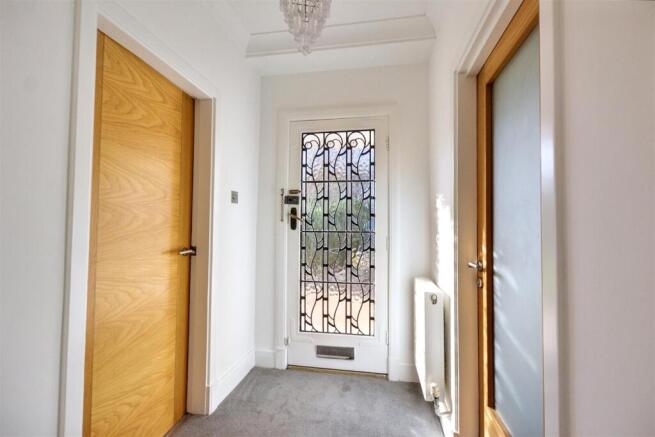 Bridle Road, Bramcote, Nottingham photo 4