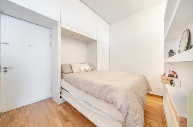 1385938-2-692d82e...