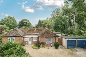 1, Gloucester Close, Four Marks, Alton GU34 5HX
