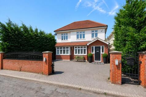 Orchard Road, Old Windsor, Windsor, Berkshire, SL4