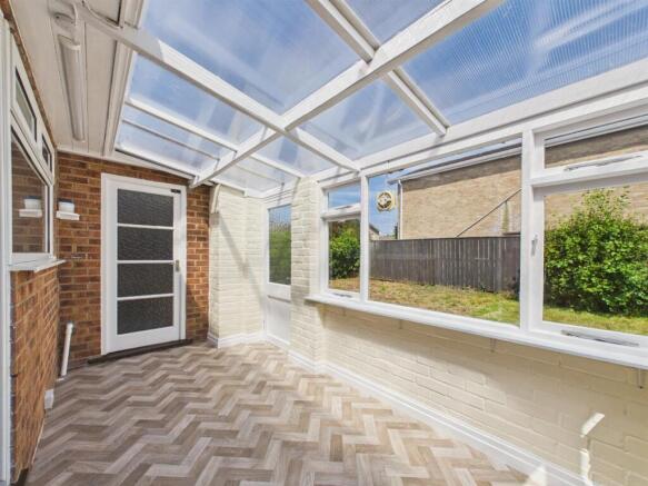 2 bed Detached Bungalow for sale Image 7