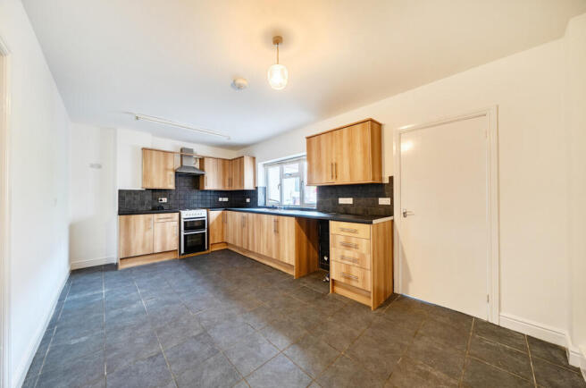 Dinam Terrace, Canal Road, Newtown, Powys, SY16 photo 4