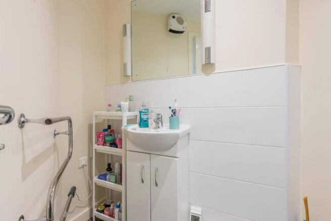 En-suite Bathroom