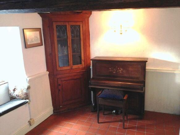 Sitting room alt