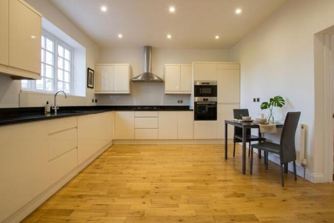 Kitchen/Breakfast Room