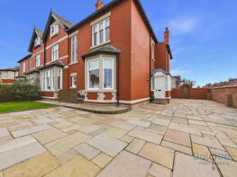 66 Tarn Hows, The Esplanade, Fleetwood FY7 6QD