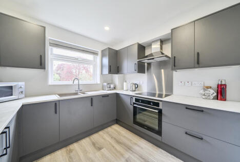 Beddington Gardens, Wallington, SM6