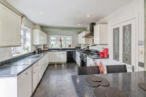 182, London Road, Wickford SS12 0ET