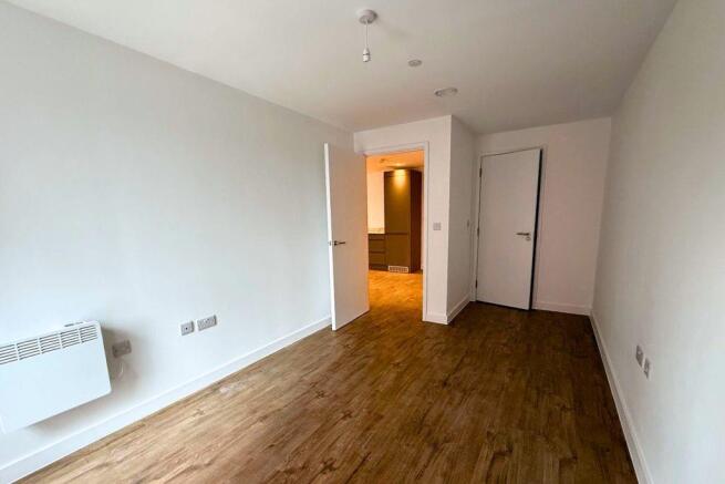 3 bed Apartment for sale Image 5