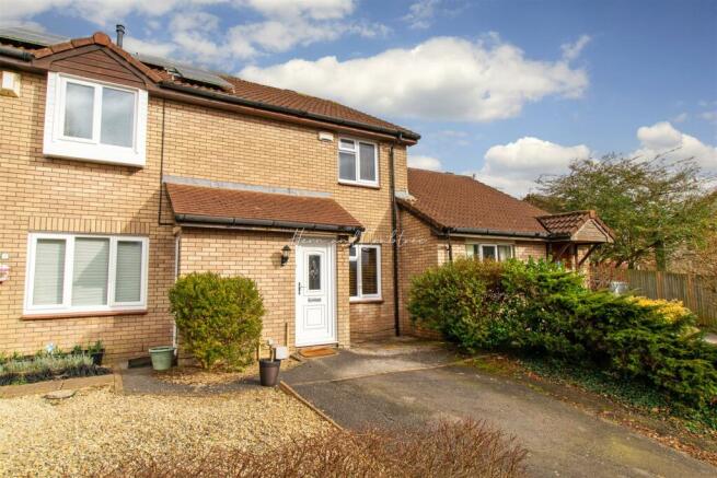 Garrick Drive, Thornhill, HernCrabtree (12).jpg