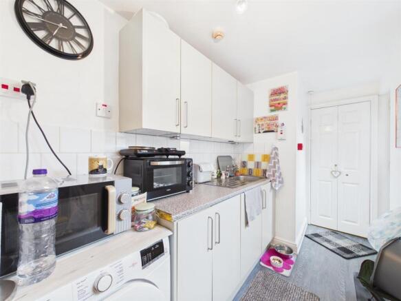 3 bed Block of Apartments for sale Image 11