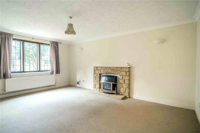 Sitting/Dining Room