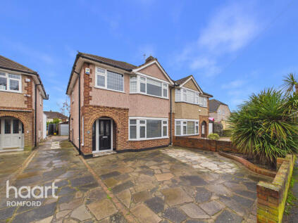 Garry Close, Romford