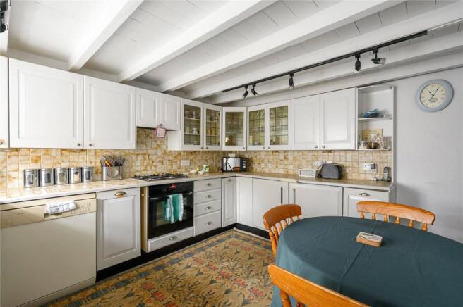 3 bed Semi-Detached for sale Image 11