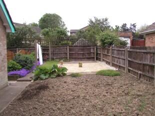 SIDE GARDEN
