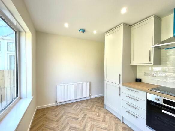 2 bed Terraced for sale Image 9