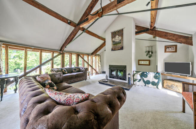 FAMILY LIVING ROOM