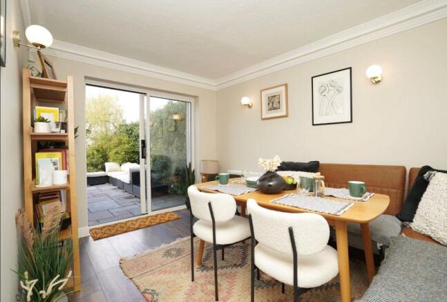 4 bed Detached for sale Image 6