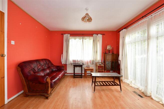Lounge/ Dining Room