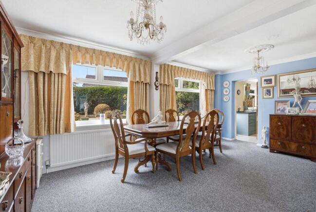 4 bed Detached for sale Image 12