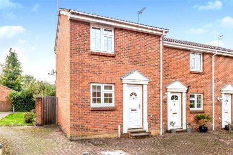 Finnart Close, Weybridge, Surrey