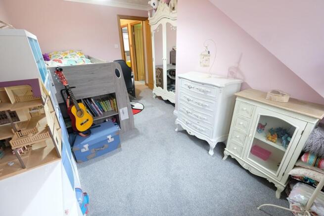 BEDROOM 3