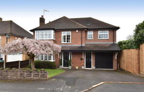36, Heathbrook Avenue, Kingswinford DY6 0ER