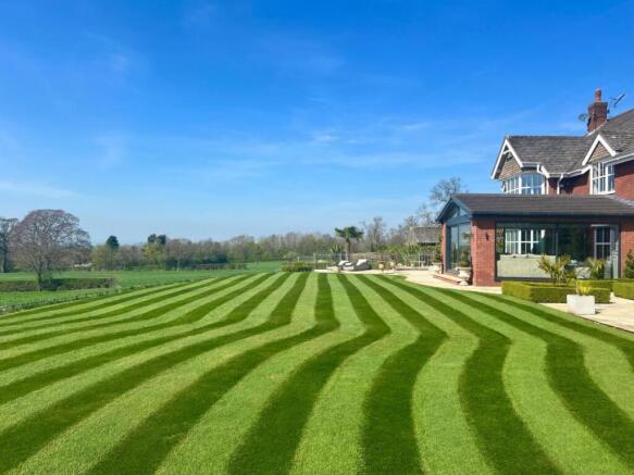 Hill Farm House - 4.jpeg