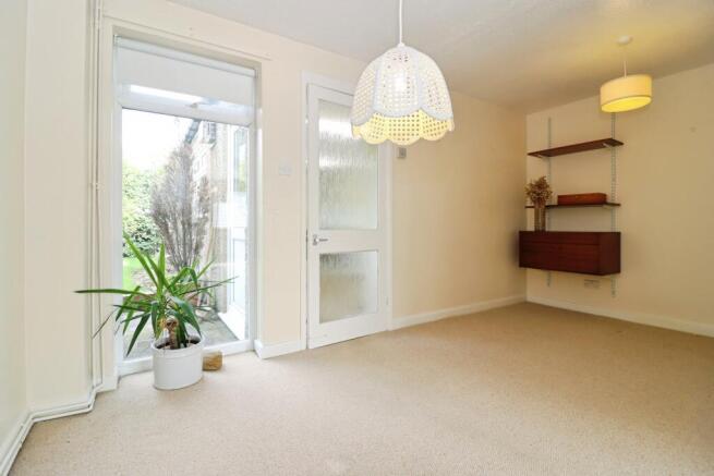 Cradley Drive, Sheffield, S26 photo 4