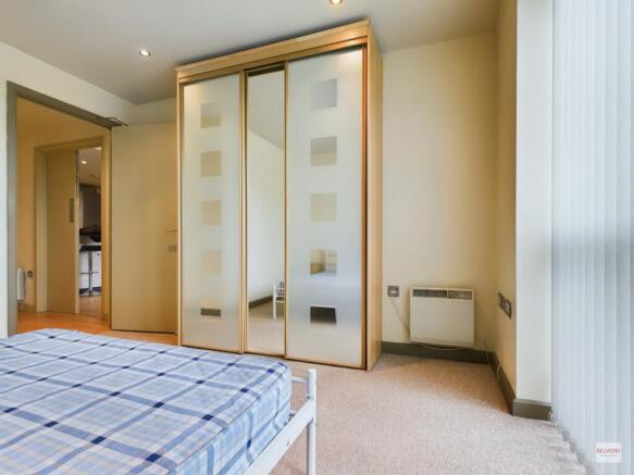2 bed Duplex to rent Image 12
