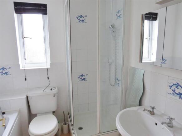 bathroom (2).JPG