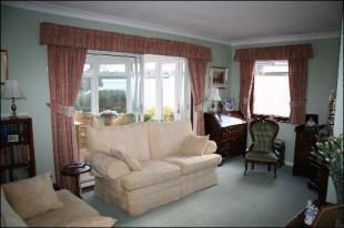 SITTING ROOM-1